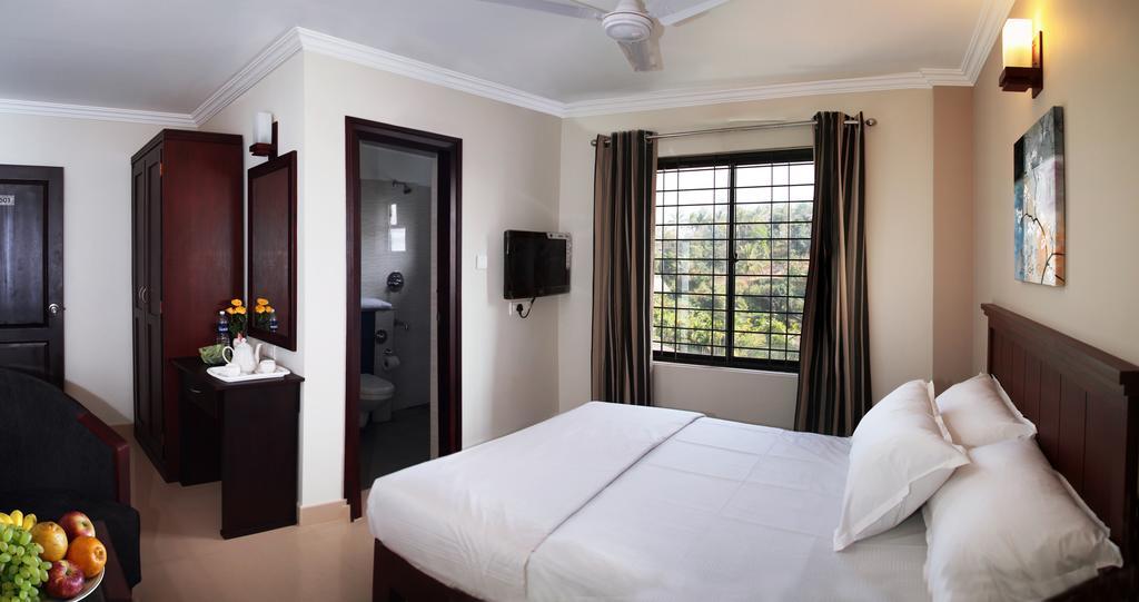 Century Grand Hotel Mananthavady Quarto foto
